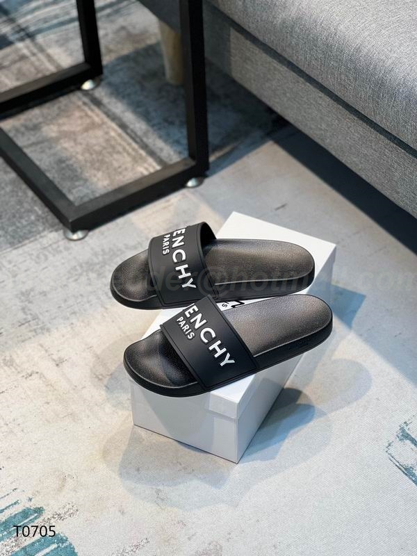 GIVENCHY Men's Slippers 20
